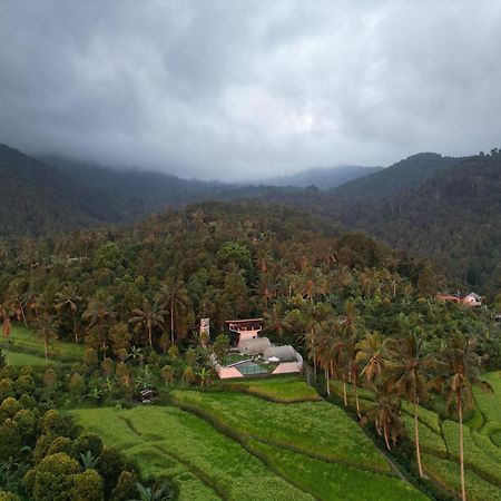 Utopiaku - Munduk Highlands别墅 外观 照片